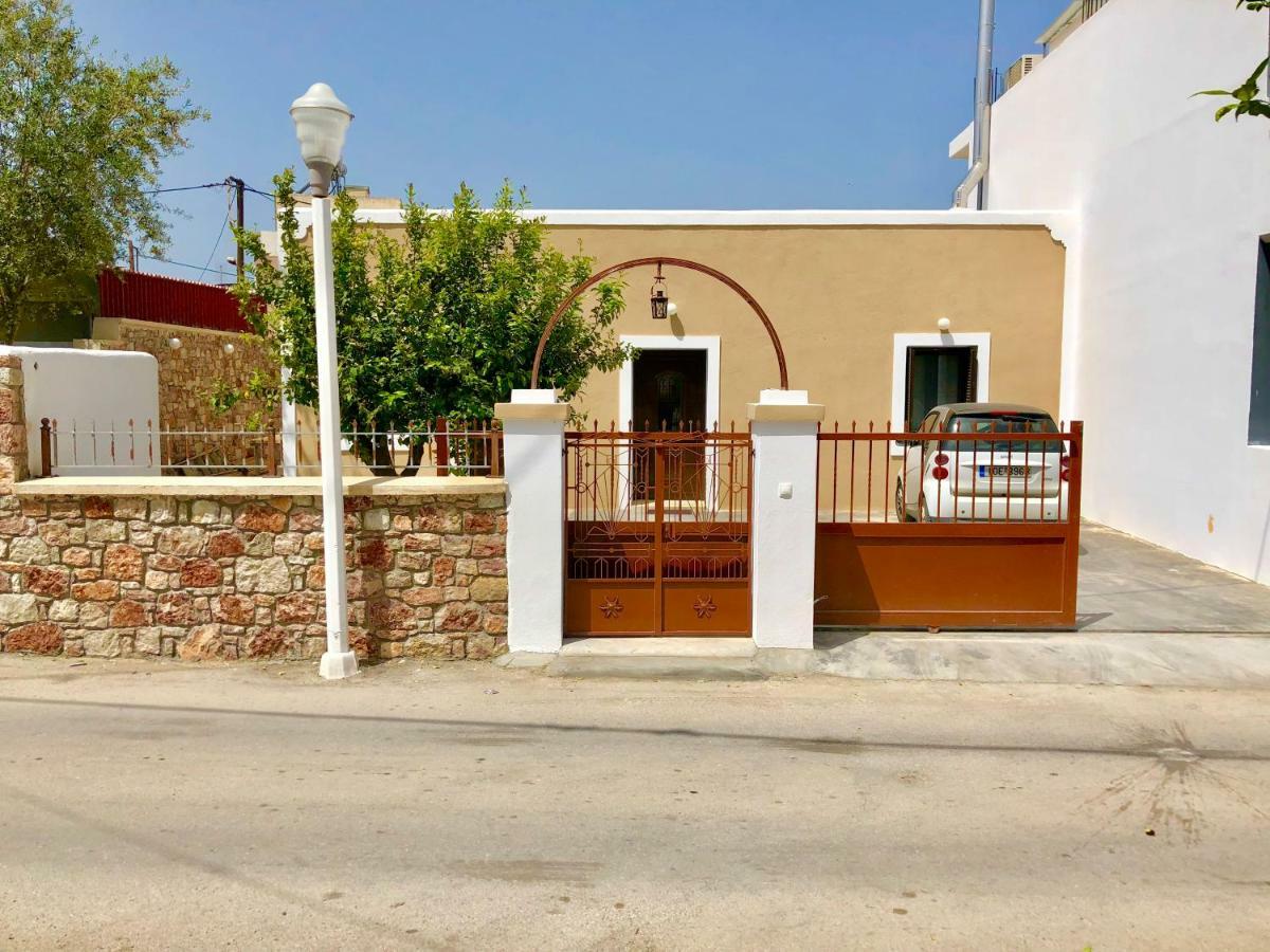 Bekos Traditional House Archangelos  Dış mekan fotoğraf